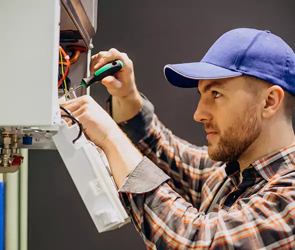 Expert Plumber for Tankless Water Heater Maintenance in Royal Oak, MI: Schedule Professional Maintenance Services with Us
