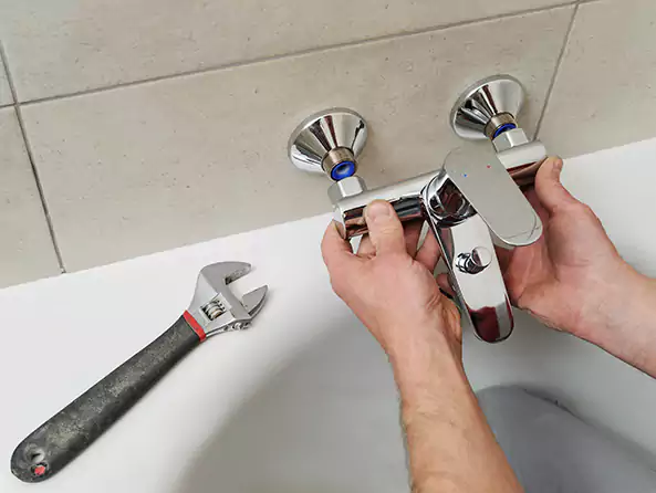 Why Choose Weltman Plumbing for Bathtub Faucet Replacement in Royal Oak, MI?